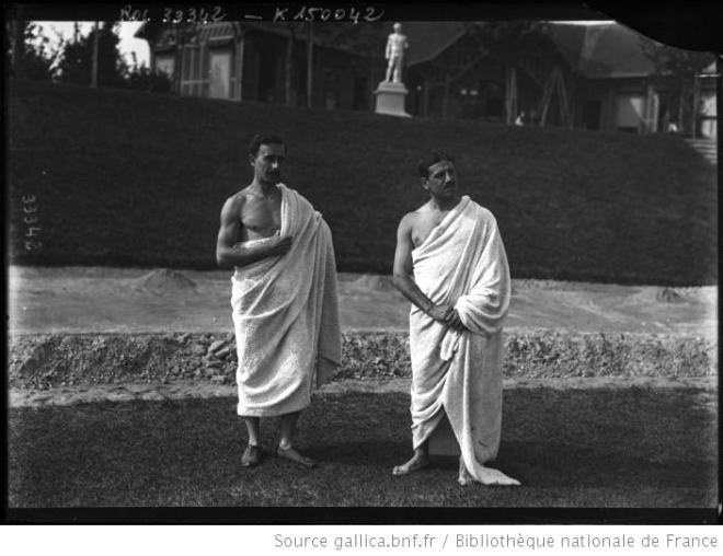 1-10-13,_Reims,_collège_d'athlètes,_Bouin_lieutenant_Hébert