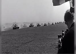 Défilé de Chars français et allemands à Mourmelon. Ici AMX 13... qui avait des ascendances allemandes!